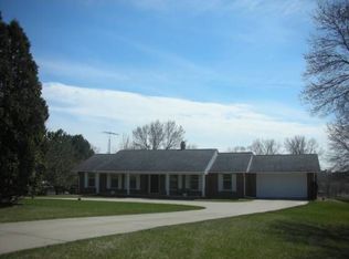 17845 Rigler Dr, Sterling, IL 61081