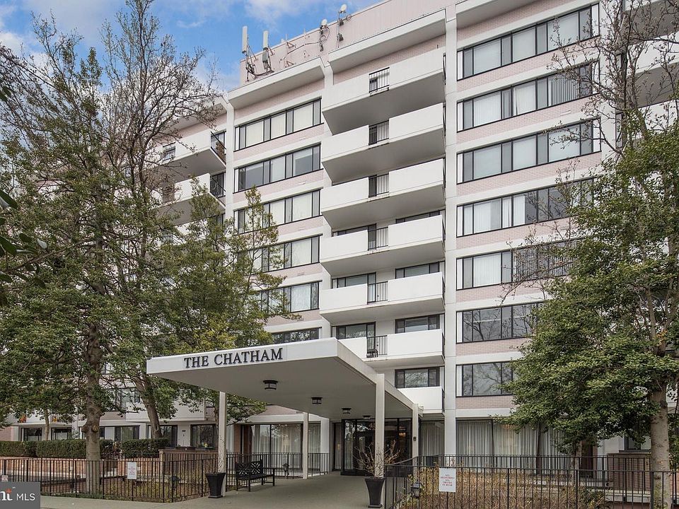 1st image of 4501 Arlington Blvd APT 621