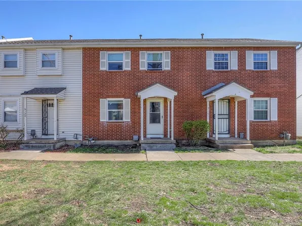 6118 E 129th St, Grandview, MO 64030