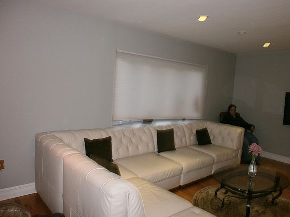 2nd image of 189 Kirshon Ave