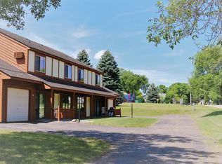 1100 Mont Croix Dr, Hudson, WI 54016