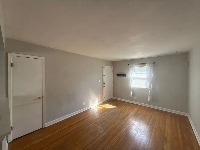 1 bed, 1.0 bath, 600 sqft, $1,190 — Photo 2