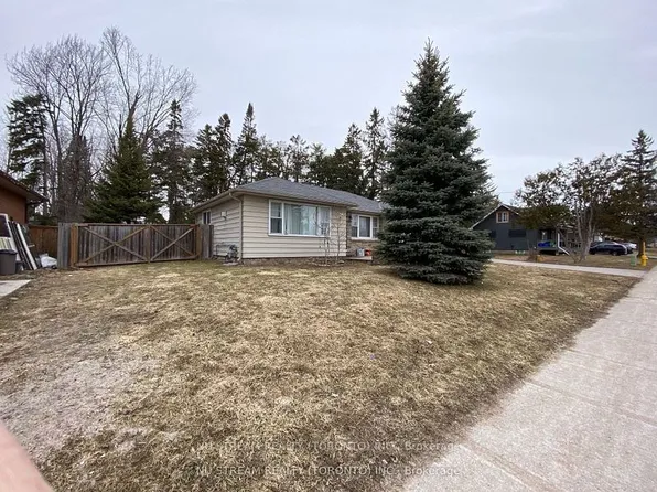 540 Big Bay Point Rd, Barrie, ON L4N 3Z5