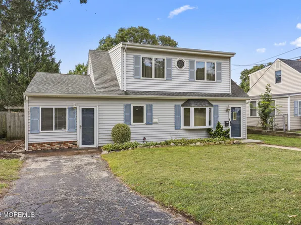 21 Fairway Drive, Toms River, NJ 08753