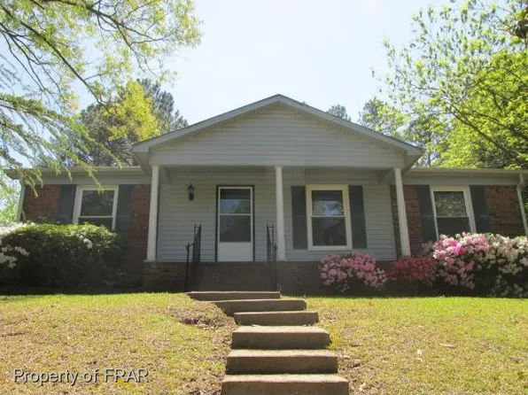 1673 Tryon Dr, Fayetteville, NC 28303