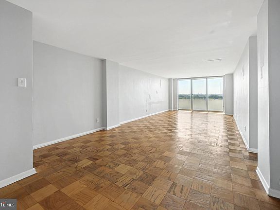 2nd image of 5101 River Rd W #1912