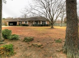 797 S 1st St, Huntington, TX 75949