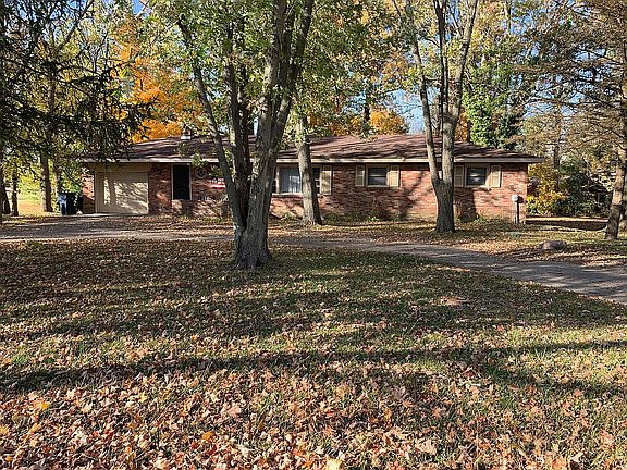 2nd image of 902 White Dr
