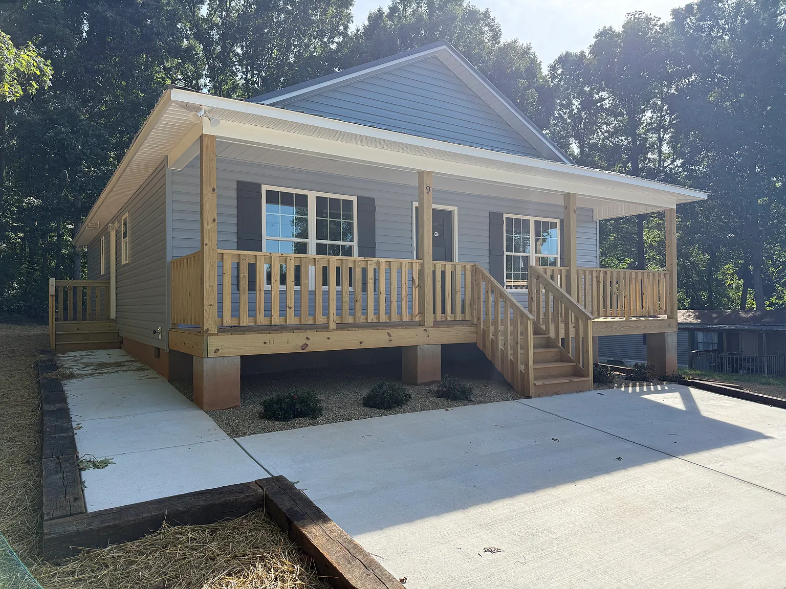 3 bed, 1140 sqft, $1,895 — Photo 1