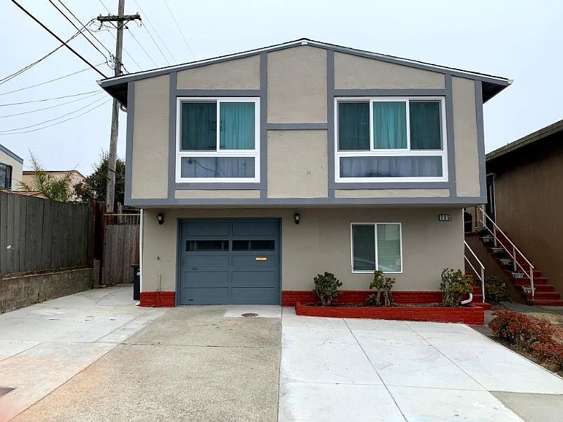 1st image of 205A Saint Catherine Dr
