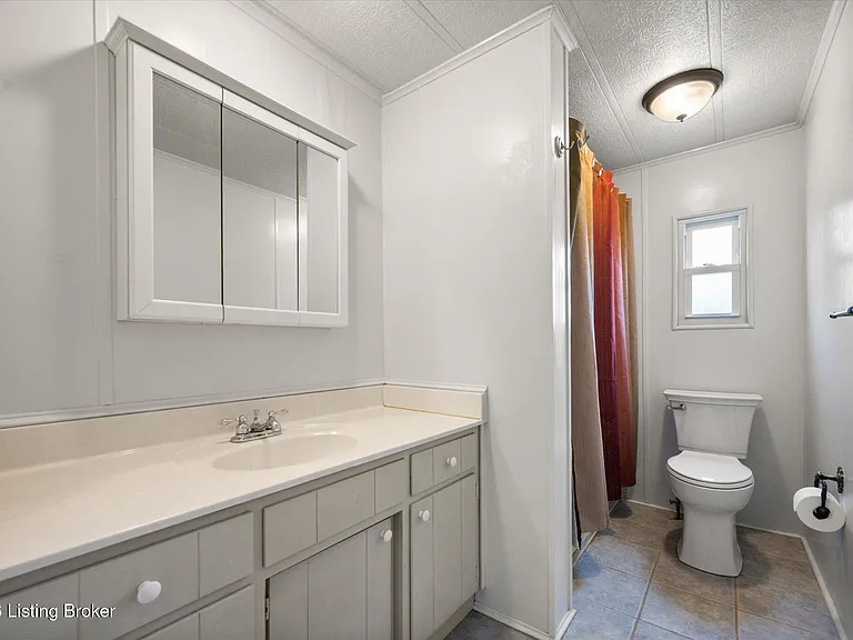 6027 Highliner Dr — Photo 10