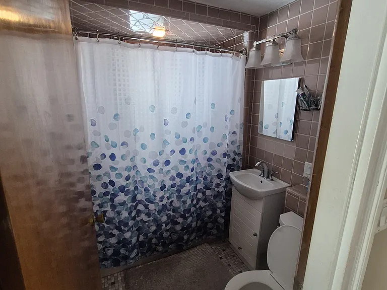 16 Sumner Ave — Photo 6