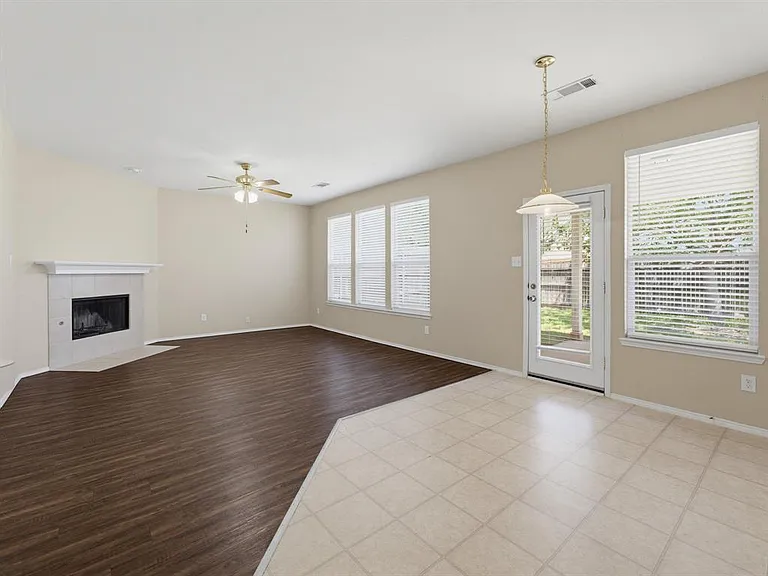 4105 Capstone Dr — Photo 6