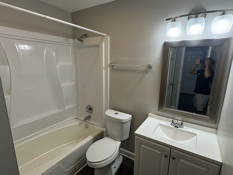 1410 Brewer Road — Photo 15