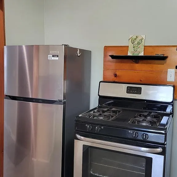 3225 Crooks Rd — Photo 9