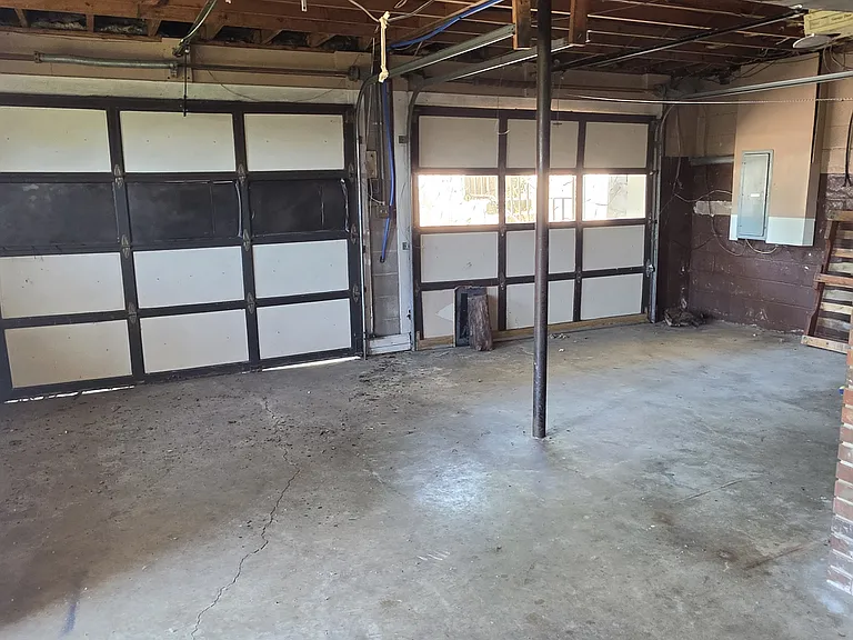 2189 Timothy Dr — Photo 29