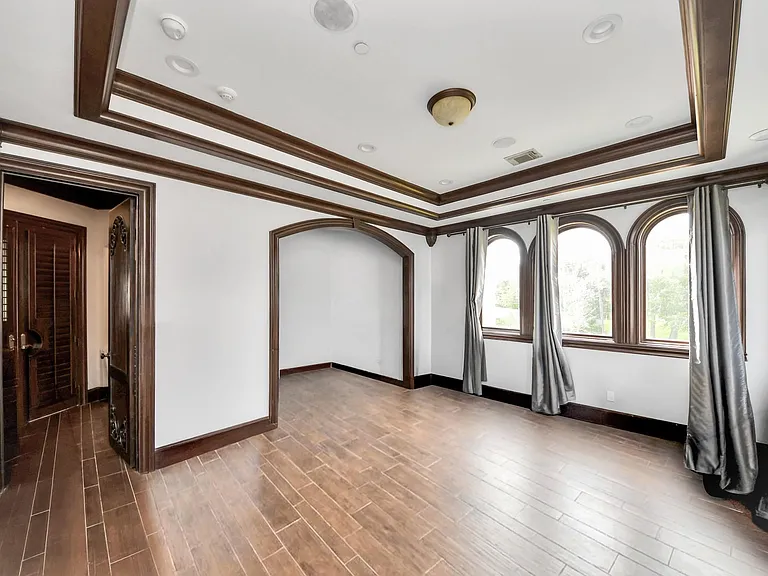 11103 Memorial Dr — Photo 39