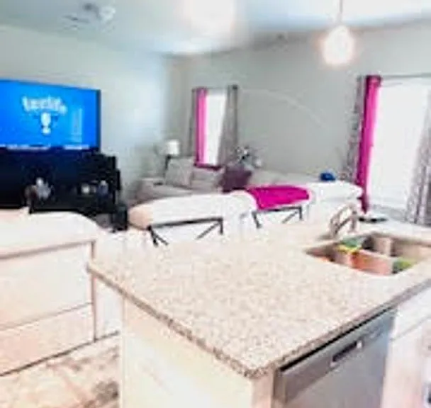 4231 Honeysuckle Vine Dr — Photo 6