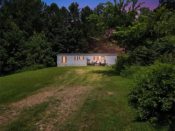 3rd image of 865 Hatley Rd