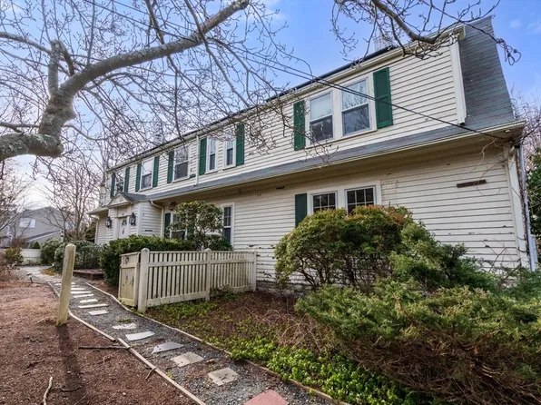 132 N Main St, Sharon, MA 02067