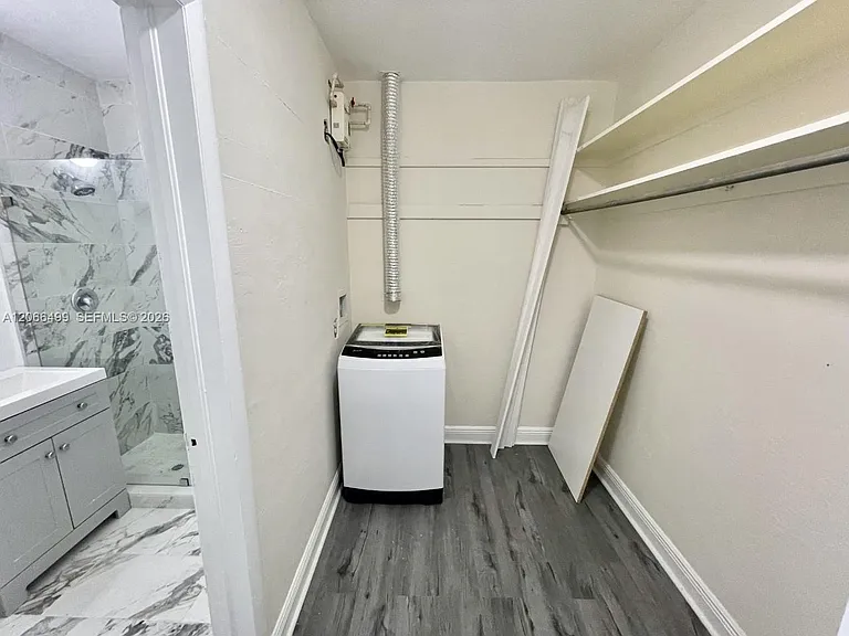 218 Santillane Ave #21 — Photo 11