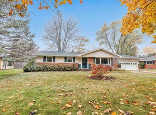 228 S Clay St, De Pere, WI 54115