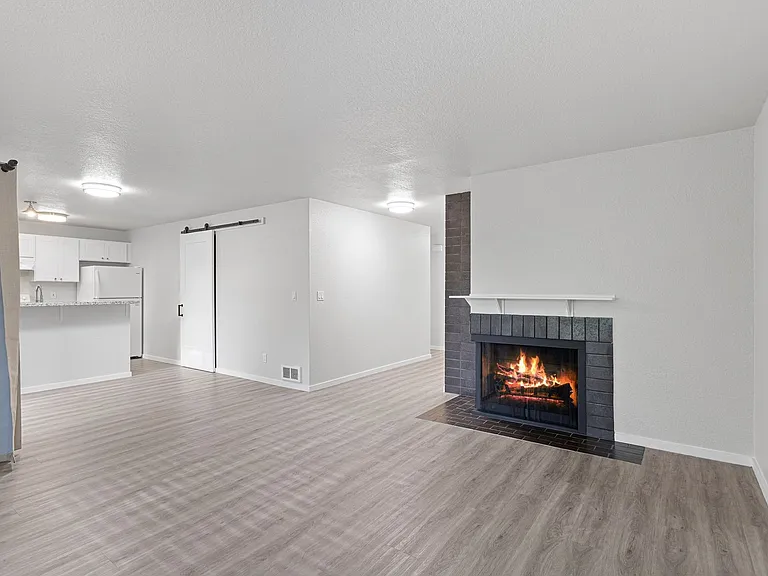 North Forest Apartments — Photo 23