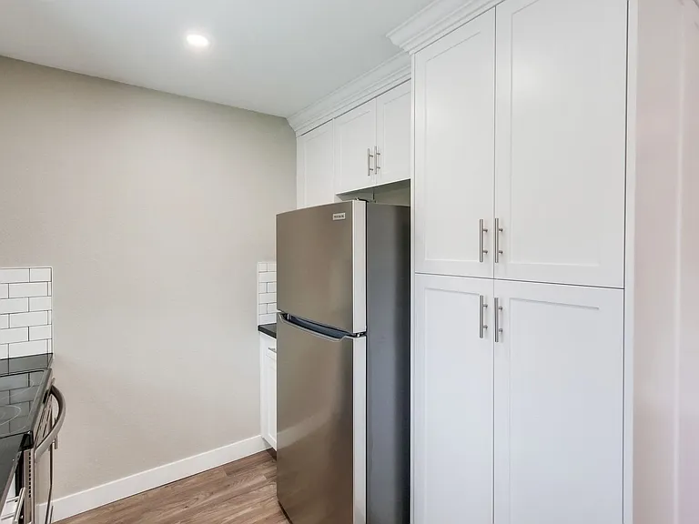The Irving — Photo 20