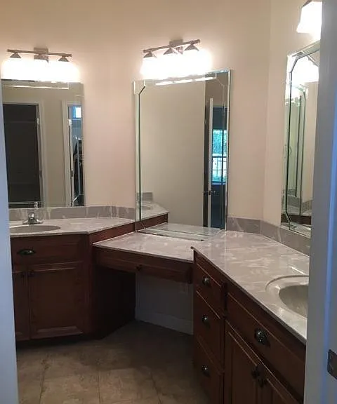 5034 Greyfield Pl N — Photo 3