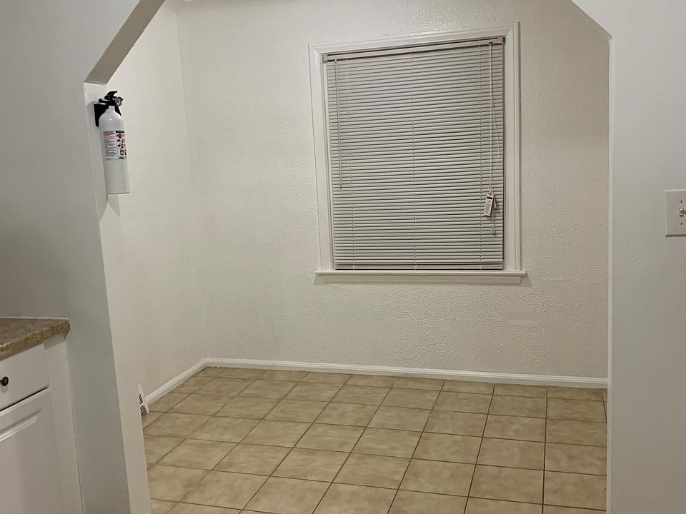 16762 Rutherford St, photo 5