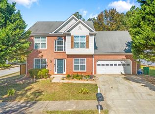 2372 Miller Oaks Cir, Decatur, GA 30035