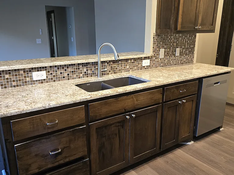 512 S Castle Ridge Ln — Photo 4