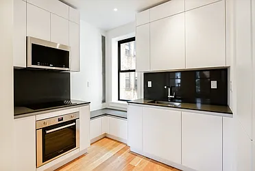 Rented by Akelius Real Estate Management