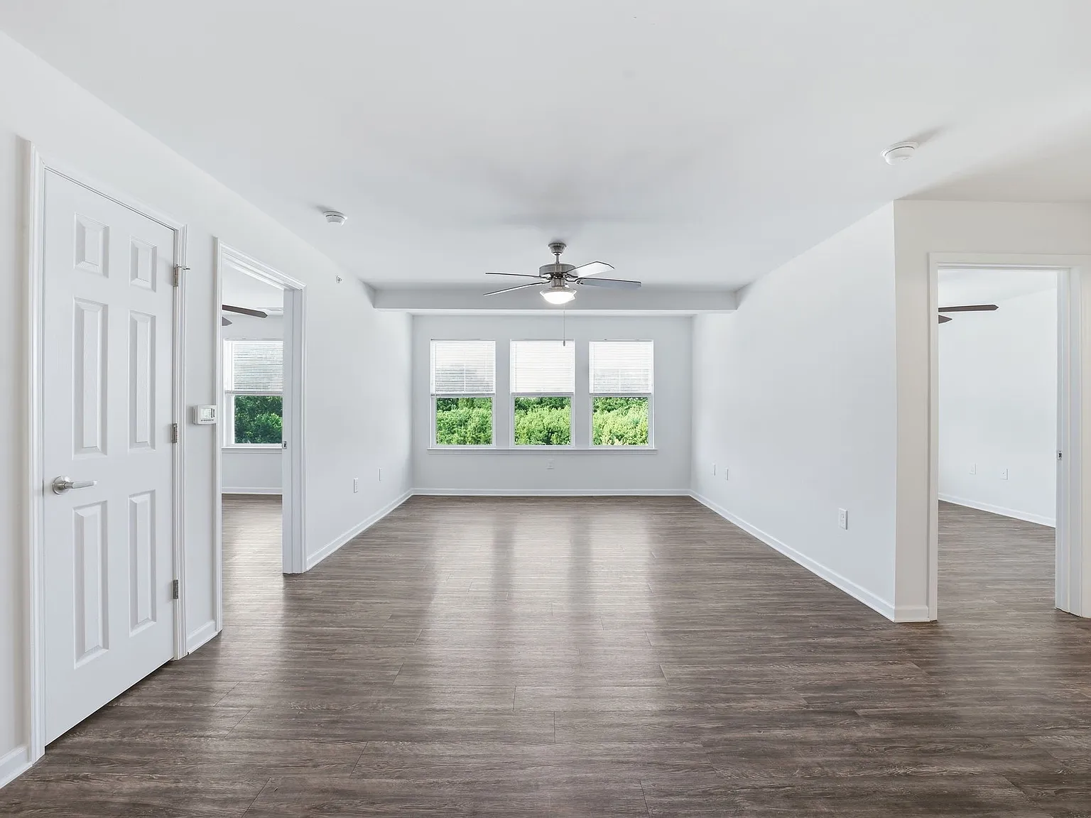 Crescent Villas — Photo 2
