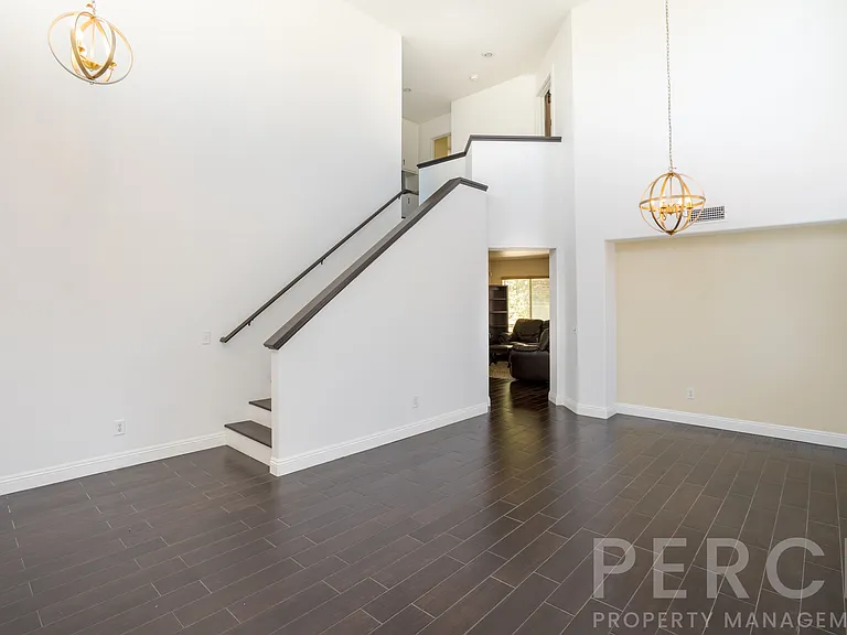 3770 Dunbarton Way — Photo 4