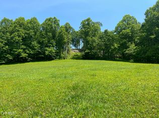 2 High Country Rd, Butler, TN 37640