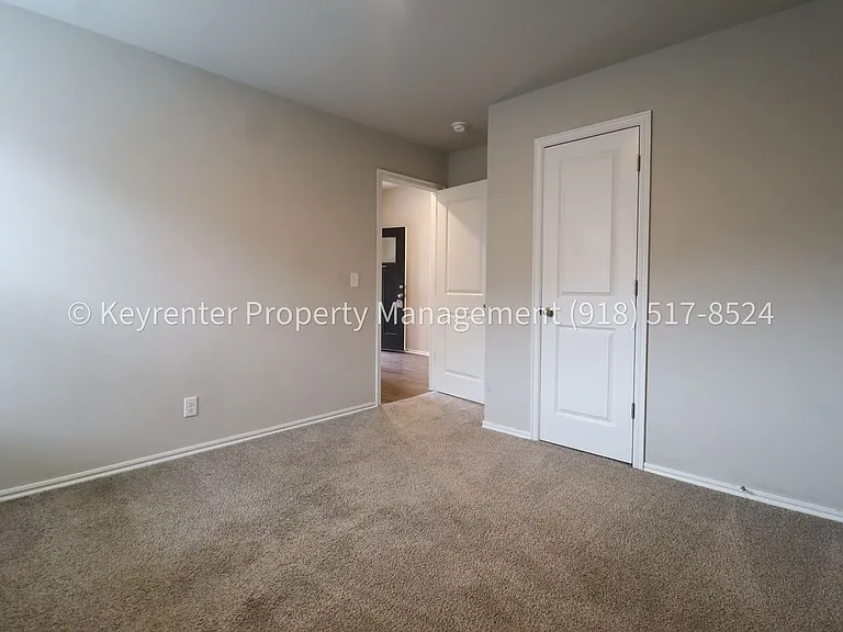 1308 Sunstone St — Photo 14