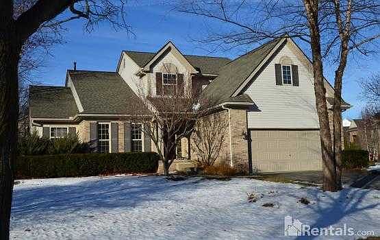 1st image of 4462 Fairfield Dr