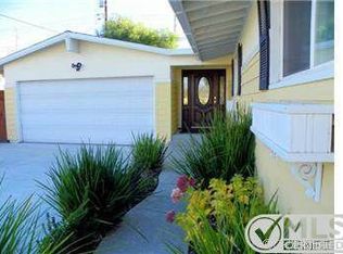 896 Dennis Ave, Simi Valley, CA 93065