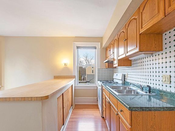 Eat in Kitchen