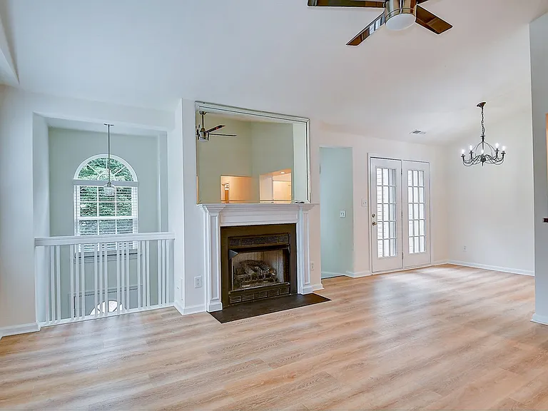 2393 London Pointe Dr — Photo 16