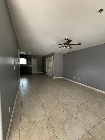 2 bed, 2.5 bath, 990 sqft, $975 — Photo 3