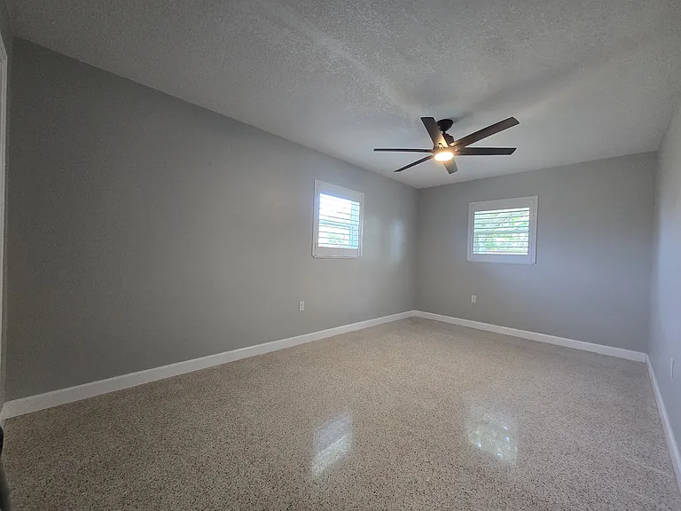 550 Capri Rd — Photo 22