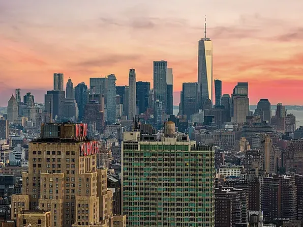 350 West 42nd Street image 2 of 33