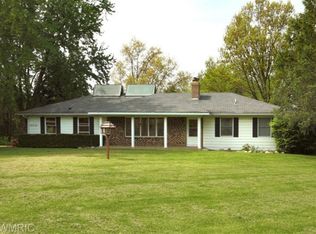 39270 Paw Paw Rd, Paw Paw, MI 49079