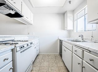 Courtyard, Hawthorne, CA 90250