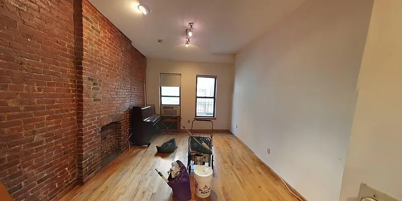 Rented by Your Vanity Realty | media 7