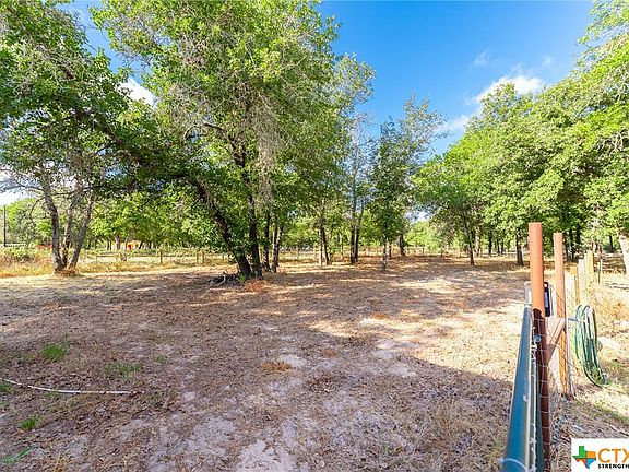 4th image of 177 Oak View Dr
