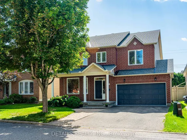 757 Schubert Cir, Ottawa, ON K4A 4W3