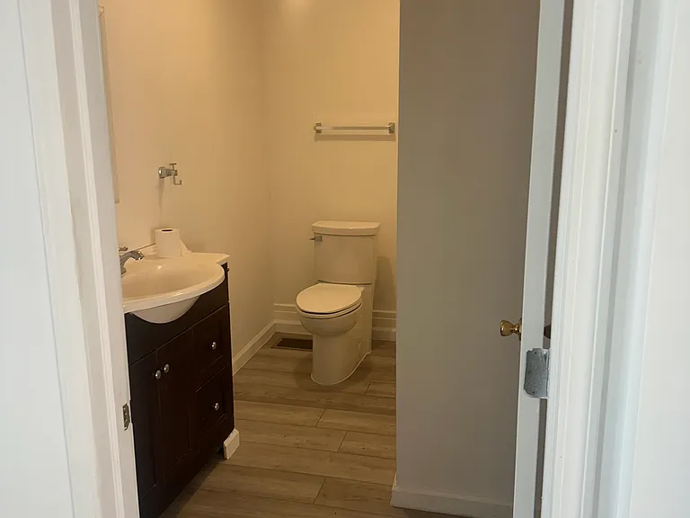 2407 Lodi St — Photo 3